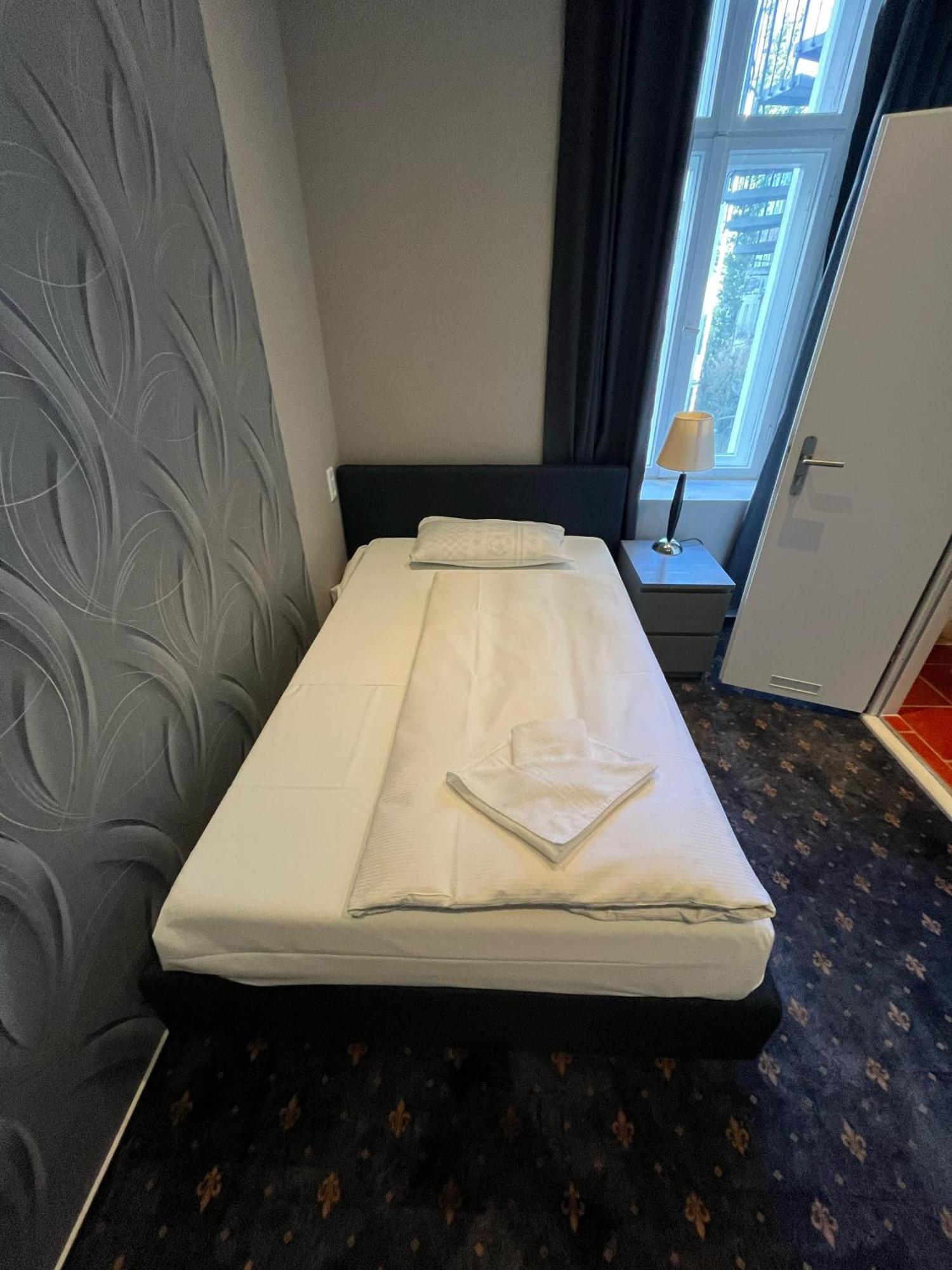 Hotel Gasteiner Hof Berlin Exterior photo